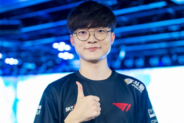 蒂姆迎来十五赛季高光表现，SKT球迷沸腾！的简单介绍