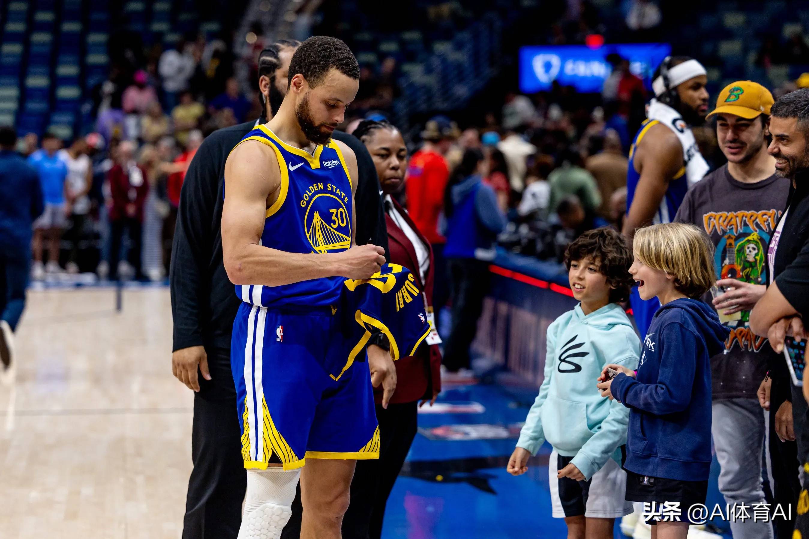 库里在FPX比赛中连败，关键助攻引发热议！