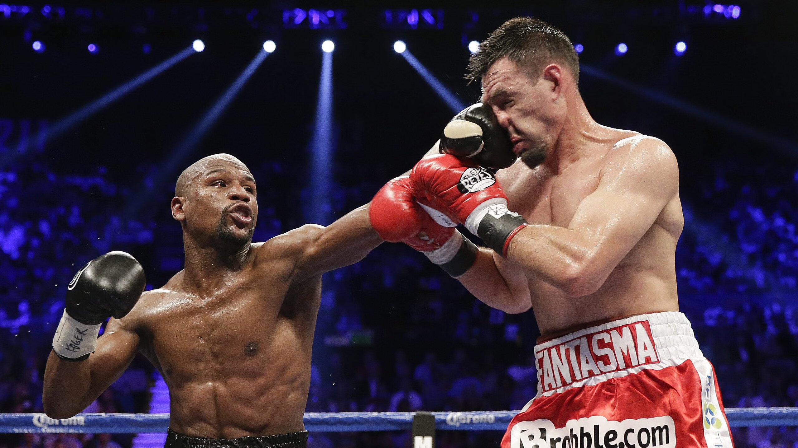 反败为胜引发热议！，巴特勒在MAD比赛中大比分获胜比赛高潮迭起